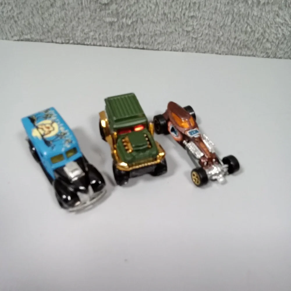 Hot Wheels Diecast Car Lot 3pc 40 Ford‎ Woodie Black Widow Green Off-Road Truck
